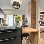 Ans Hanza Tower No 530 - Swimming Pool, Sauna, Jacuzzi, Viewing Terrace Апартаменти