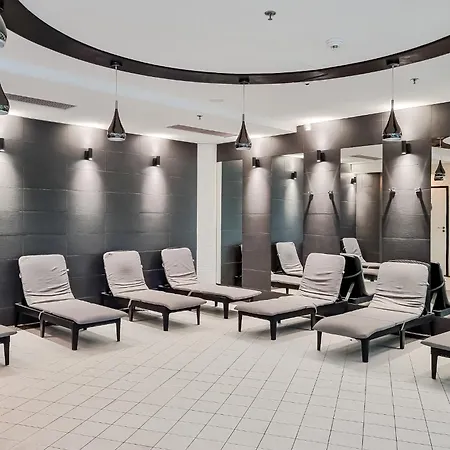 Apartment Ans Hanza Tower No 530 - Swimming Pool, Sauna, Jacuzzi, Viewing Terrace *