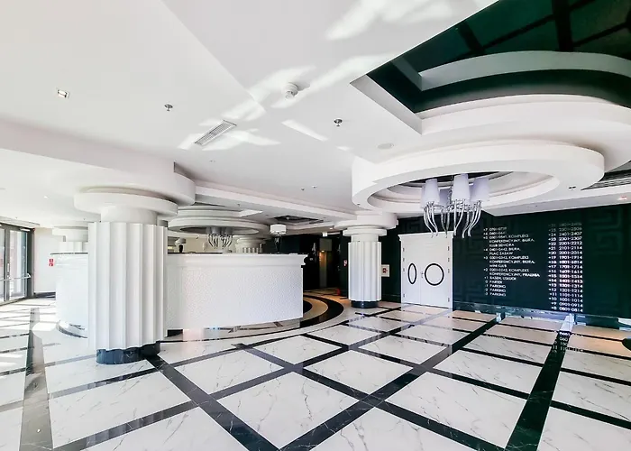 Ans Hanza Tower No 530 - Swimming Pool, Sauna, Jacuzzi, Viewing Terrace Stettin